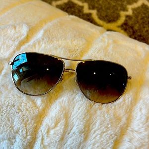 Kate Spade sunglasses 🕶️